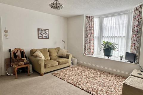 22 Polkyth Road, St Austell, PL25 4LW