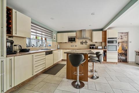 4 bedroom detached house for sale, Hill House Court, Pattishall, Towcester