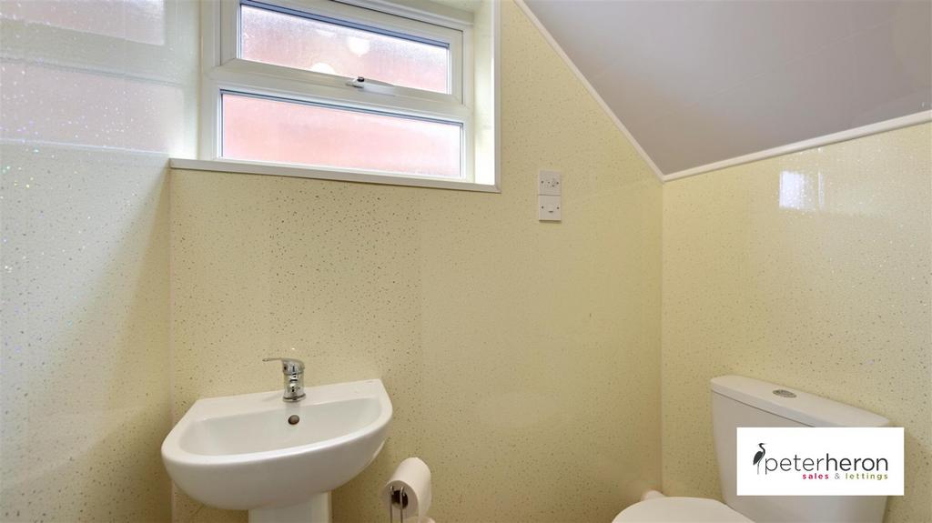 Cloakroom/WC