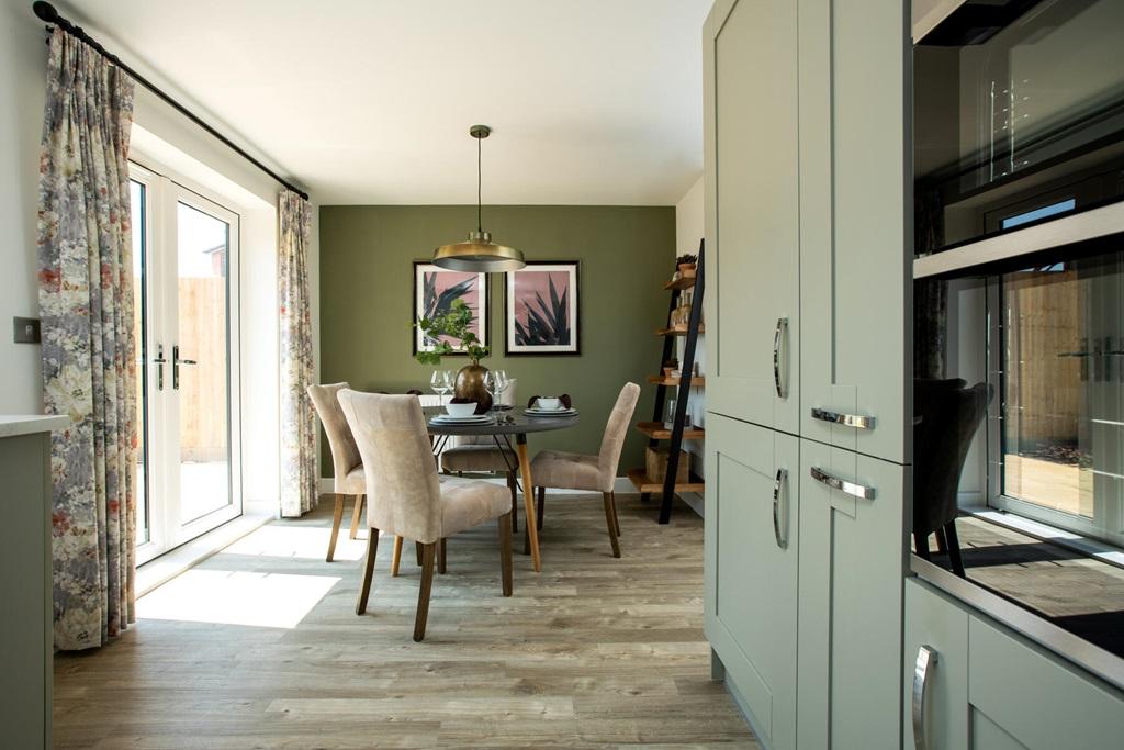 Open plan to cook and eat