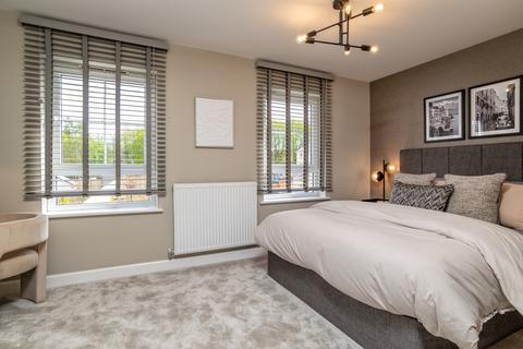 4 bedroom end of terrace house for sale, Stewarton at DWH @ Wallace Fields Auchinleck Road, Robroyston, Glasgow G33