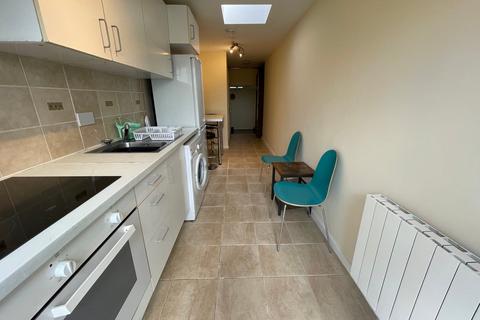 1 bedroom apartment to rent, Uxendon Crescent, Preston Road, Wembley, HA9