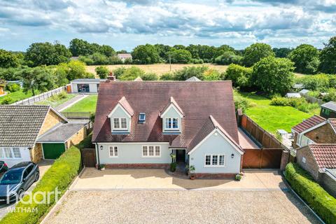4 bedroom detached house for sale, Barnhall Road, Tolleshunt Knights