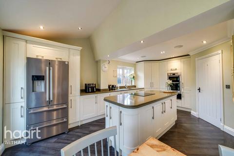 8 Barnhall Road, Tolleshunt Knights, Maldon, CM9 8HA