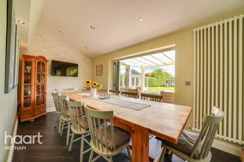 8 Barnhall Road, Tolleshunt Knights, Maldon, CM9 8HA