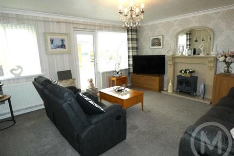 3 bedroom apartment for sale, Pembroke Court, Queens Promenade, Bispham