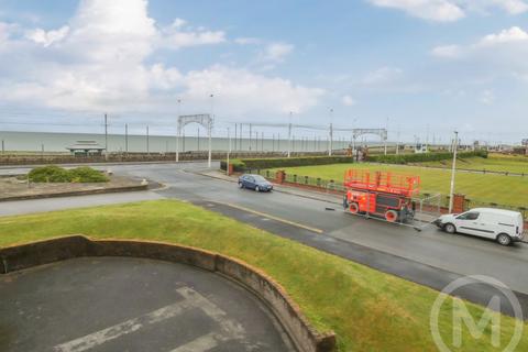 Flat 9, Pembroke Court Queens Promenade, Blackpool, FY2 9PY