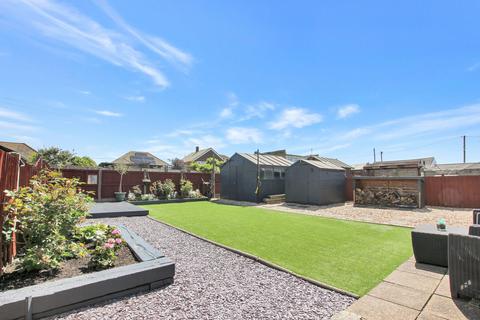 6 bedroom semi-detached bungalow for sale, Leonard Road, New Romney TN28