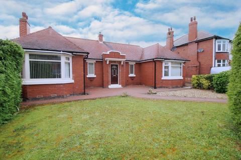 3 bedroom detached bungalow for sale, Breck Lane, Dinnington, Sheffield