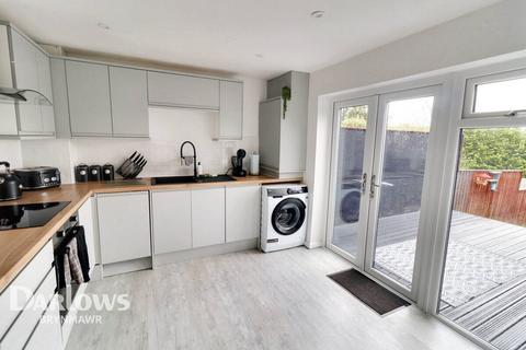 16 Honeysuckle Close, Rassau, Ebbw Vale, NP23 5US