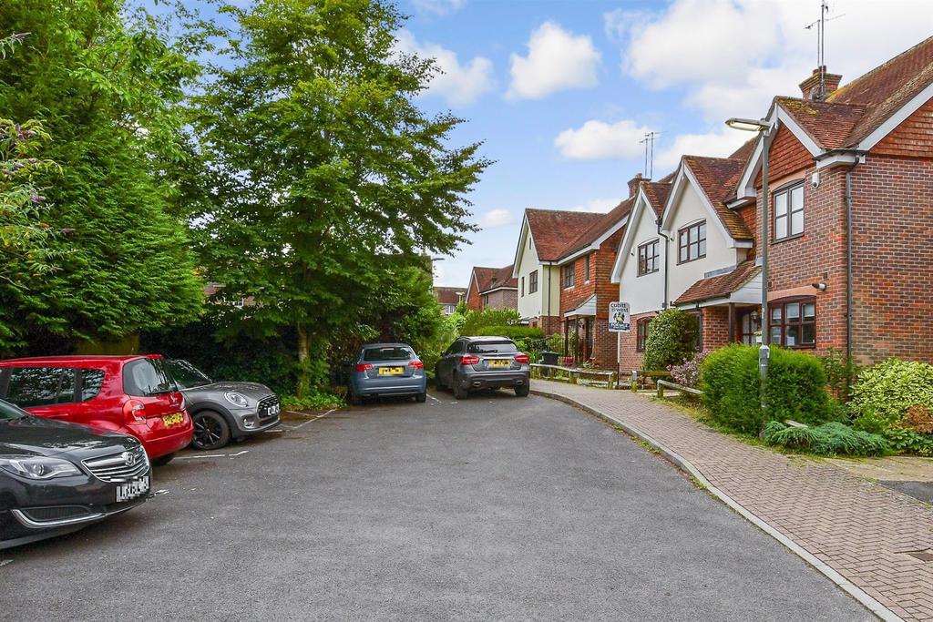 Driveway/Parking