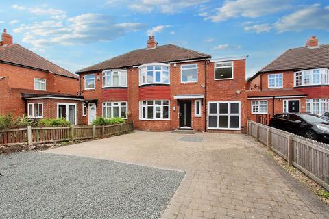 4 bedroom semi-detached house for sale, Bruce Gardens, Fenham, Newcastle upon Tyne, Tyne and Wear, NE5 2EA