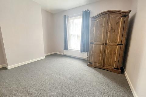 2 bedroom terraced house for sale, College Street, Grantham, NG31