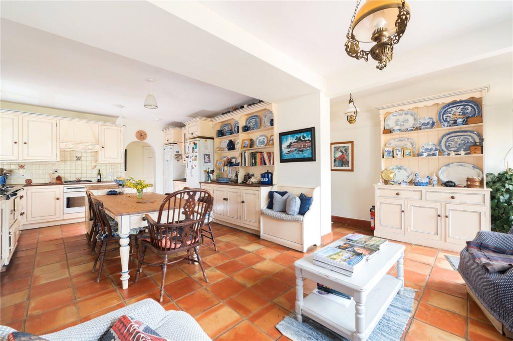 Breakfast/Family Rm