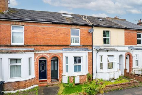 3 bedroom terraced house for sale, Green Hedges Avenue, East Grinstead, RH19