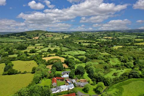 4 bedroom farm house for sale, North Bovey, Newton Abbot, Devon, TQ13