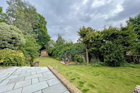 4 bedroom detached house for sale, Mongers Lane, off Reigate Road, Ewell Village, KT17