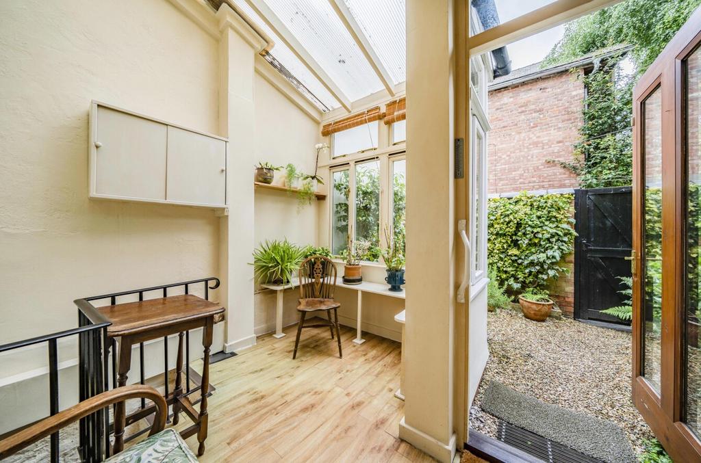 Garden room