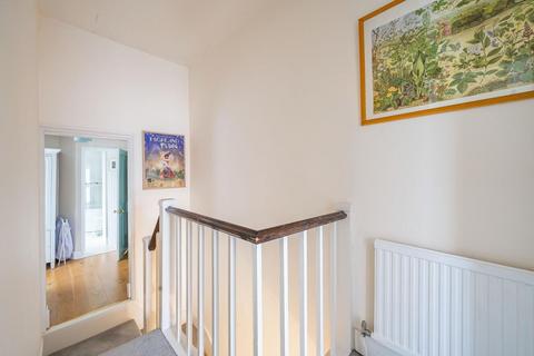 99 Ravenscroft Road, Beckenham, BR3 4TP