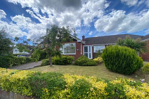 2 bedroom semi-detached bungalow for sale, Buckingham Road, Wrexham, LL11