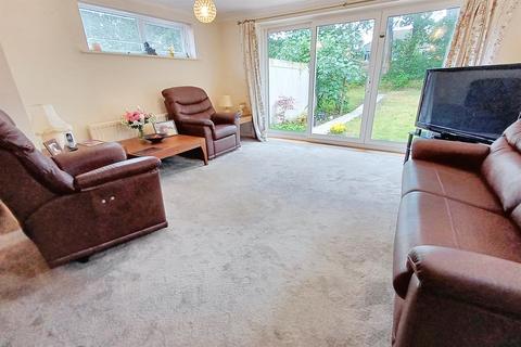 3 bedroom detached bungalow for sale, Verwood