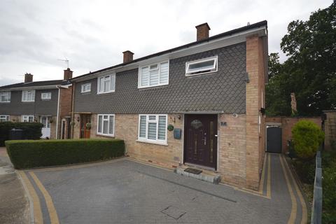 3 bedroom semi-detached house for sale, Murray Close, Braintree, CM7