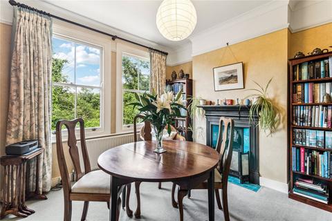 3 bedroom apartment for sale, Harborough Road, London SW16