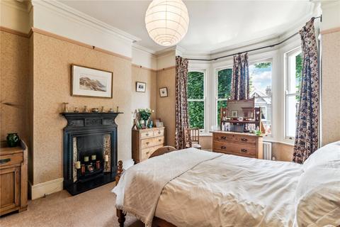 3 bedroom apartment for sale, Harborough Road, London SW16