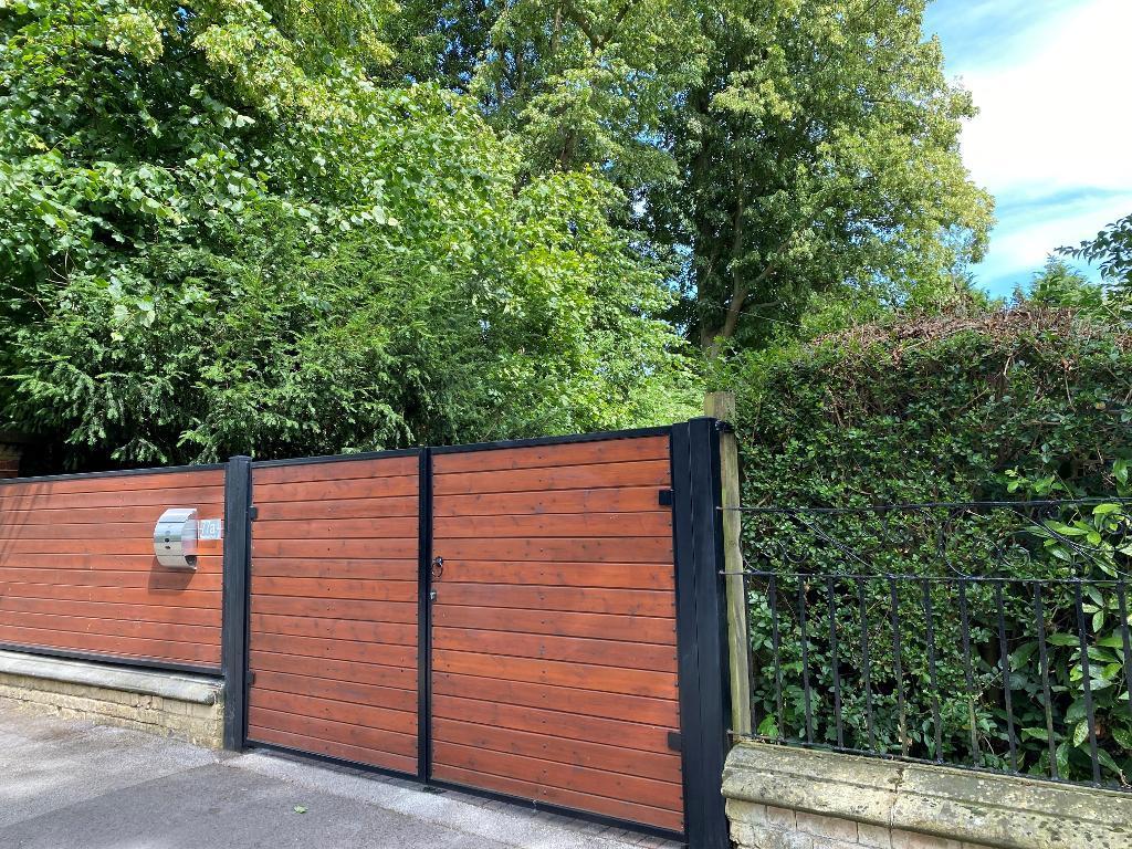 Private Gates