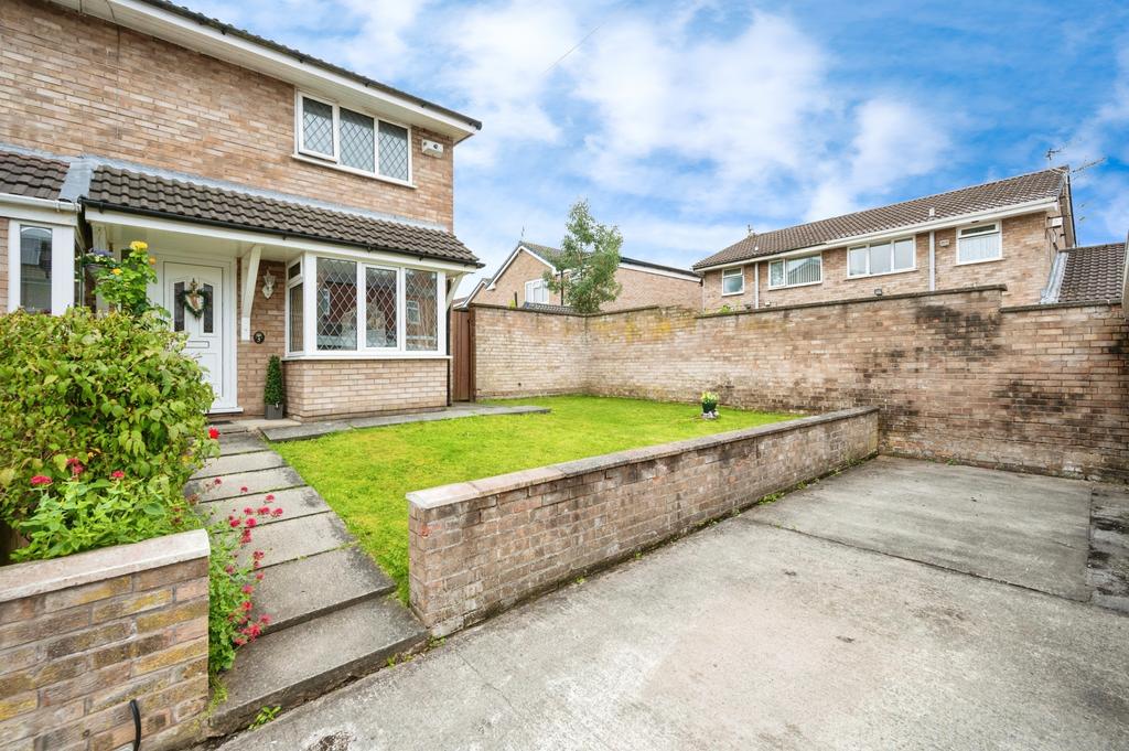 Evans Close, Haydock, WA11 2 bed semidetached house for sale £145,000