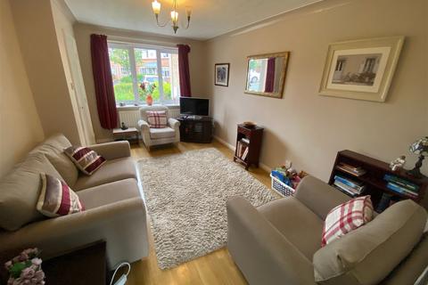 2 bedroom townhouse for sale, 5 Vorlich Drive, Chadderton