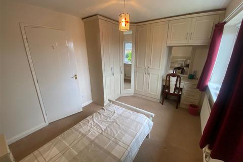 5 Vorlich Drive, Chadderton, Oldham, OL9 0NY