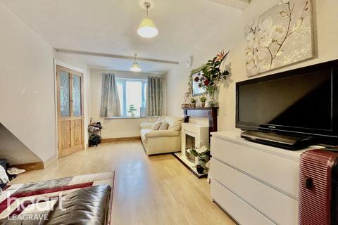 undefined, Swan Mead, Luton