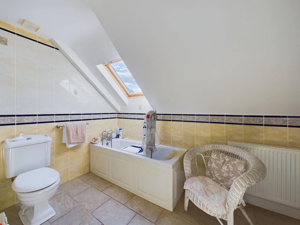 Annexe bathroom