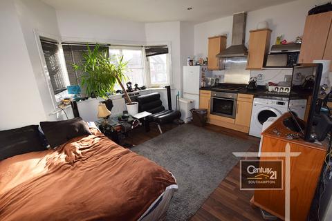 1 bedroom flat to rent, Bitterne Road West, SOUTHAMPTON SO18