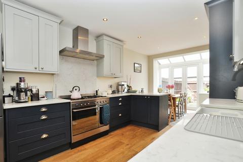 4 bedroom terraced house for sale, Dickens Boulevard, Fairfield