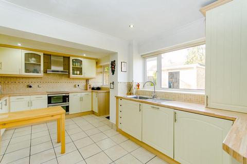 4 bedroom semi-detached house for sale, Iden Crescent, Staplehurst, Tonbridge, Kent