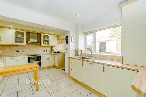 4 bedroom semi-detached house for sale, Iden Crescent, Staplehurst, Tonbridge, Kent