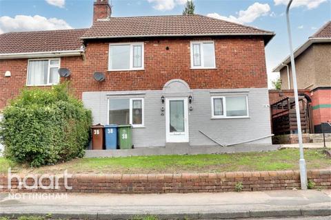 4 bedroom semi-detached house to rent, Sycamore Street, NG20