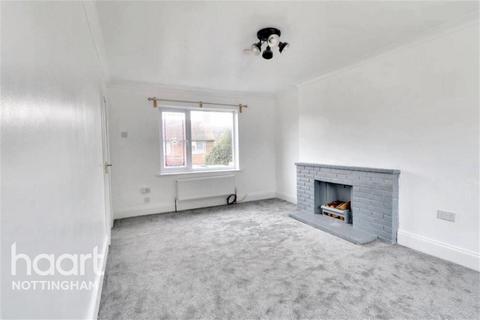 4 bedroom semi-detached house to rent, Sycamore Street, NG20