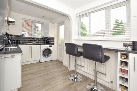 2 bedroom ground floor maisonette for sale, Cheston Avenue, Croydon, CR0