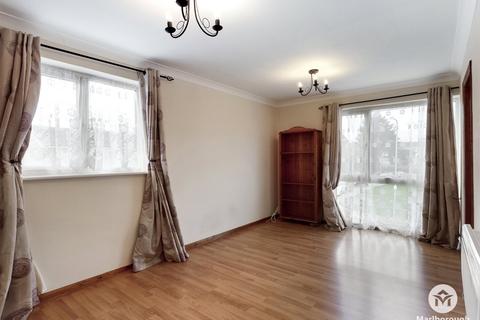 1 bedroom property to rent, St Peters Close, Newbury Park, Ilford, Essex, IG2