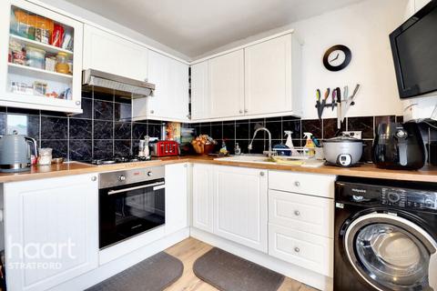 12 Nutfield Road, London, E15 2DG