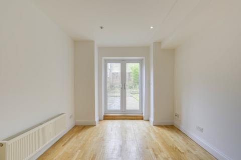 2 bedroom flat for sale, Siddons Road, Forest Hill, SE23