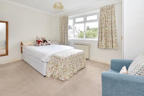 2 bedroom apartment for sale, Park Dene, Burton Crescent, Leeds, West Yorkshire