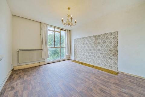 Flat 60, Exeter House Hallfield Estate, London, W2 6EN