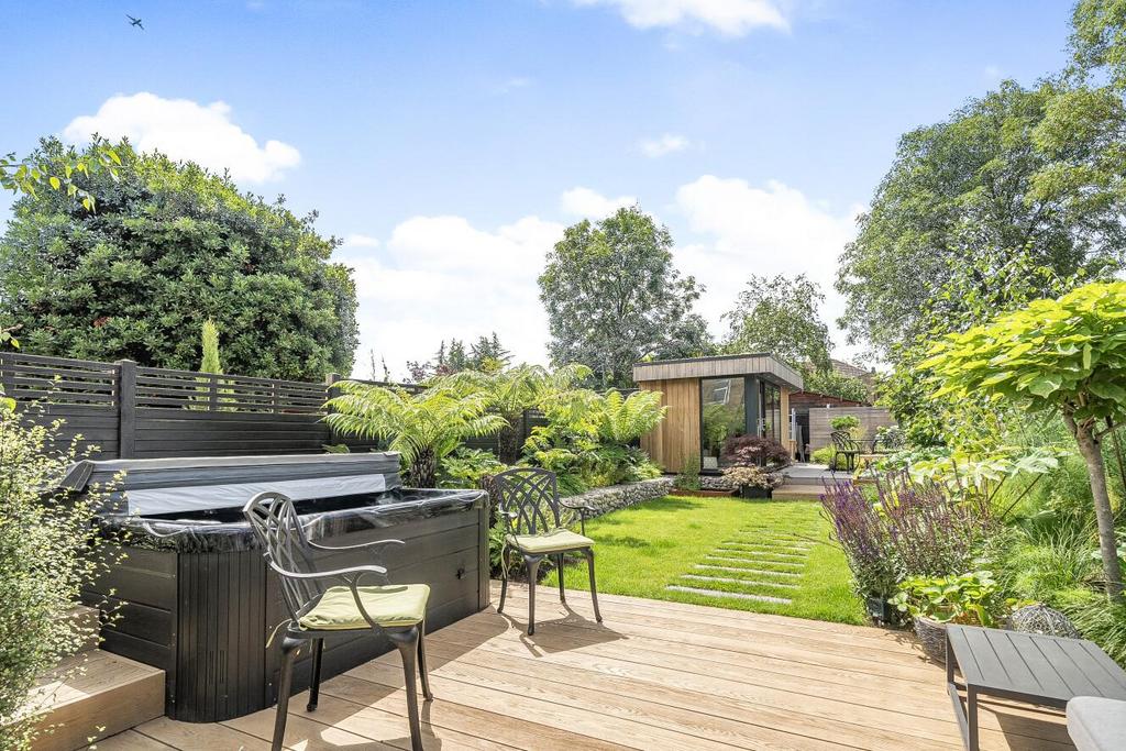 Cranston Road, Forest Hill 3 bed end of terrace house for sale £925,000