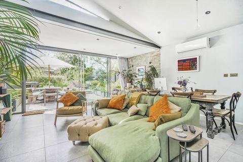 26 Cranston Road, Forest Hill, London, SE23 2HB