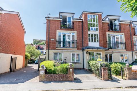 2 bedroom flat for sale, Claremont Avenue, Bristol BS7