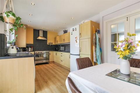 3 bedroom terraced house for sale, Chepstow Road, Bristol BS4